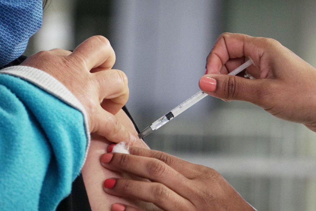 Municípios recebem vacina para pessoas de 37 a 39 anos