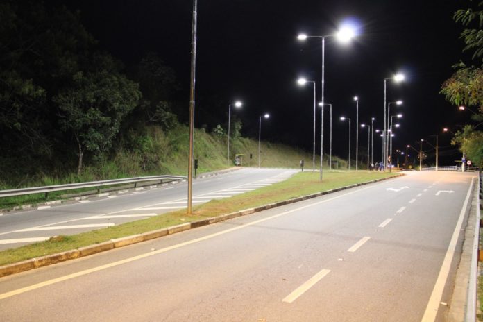 Ampliação de postes e luminárias de LED gera redução no consumo de energia em Guararema