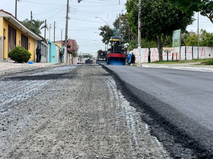 Vias do município começam a receber pavimentação asfáltica nesta terça-feira