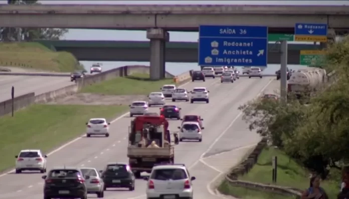 Trechos do corredor Ayrton Senna/Carvalho Pinto no Alto Tietê passa por obras a partir desta segunda-feira