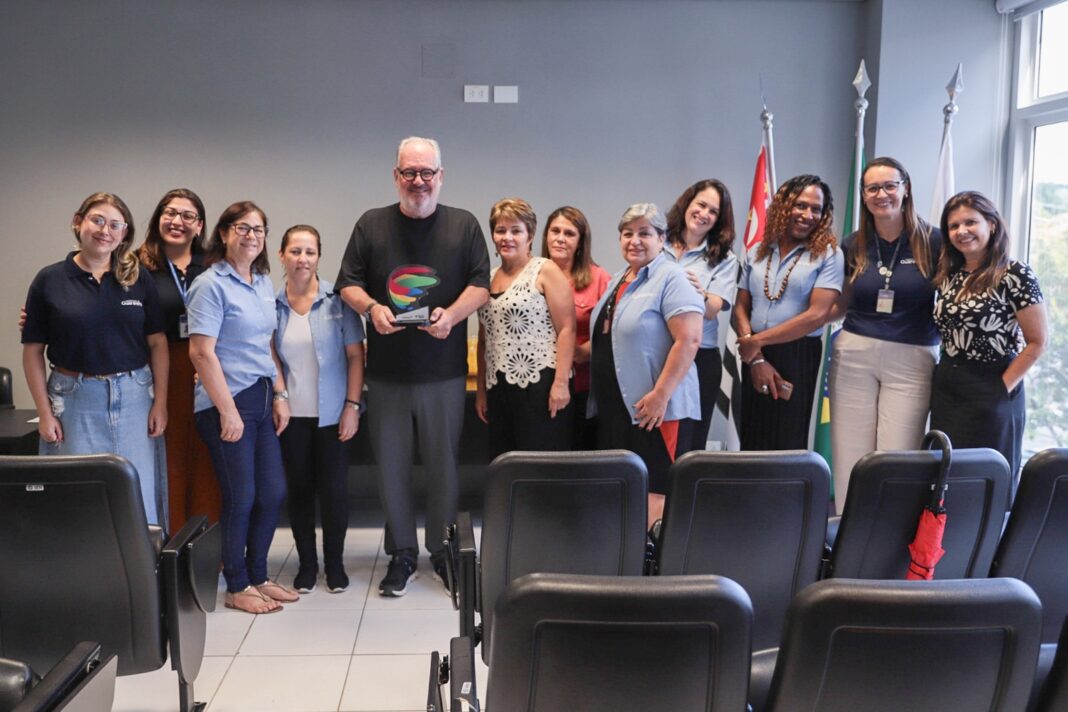 Guararema é premiada com troféu Destaque Aprova Brasil pela qualidade na Educação