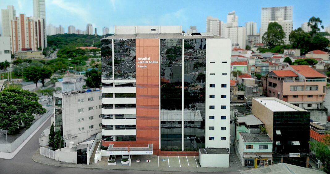 Hapvida consolida crescimento em 2024 com forte geração de caixa, expansão da rede própria e integração de sistemas