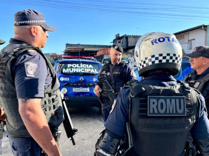 Polícia Municipal de Itaquá apreende entorpecentes e prende integrante de quadrilha