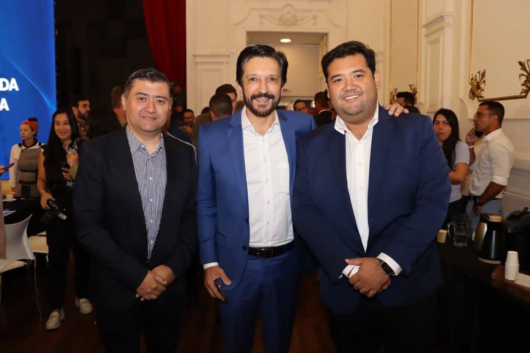 Prefeito de Suzano participa de reunião com gestores da Região Metropolitana de São Paulo