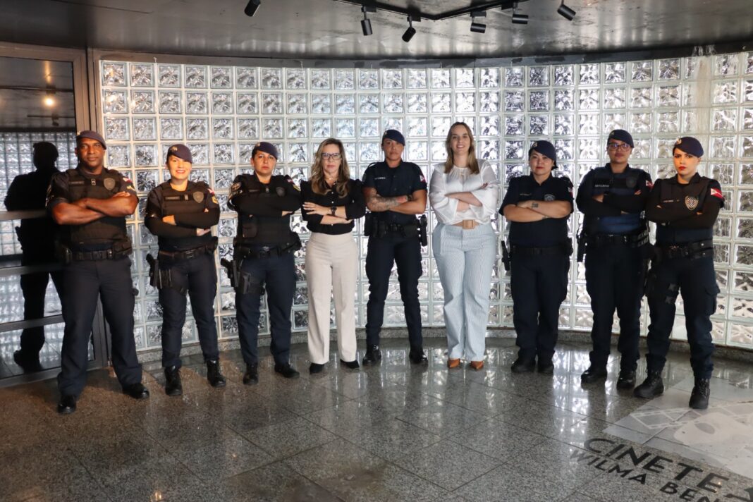 Secretaria de Administração realiza palestra de defesa pessoal para mulheres