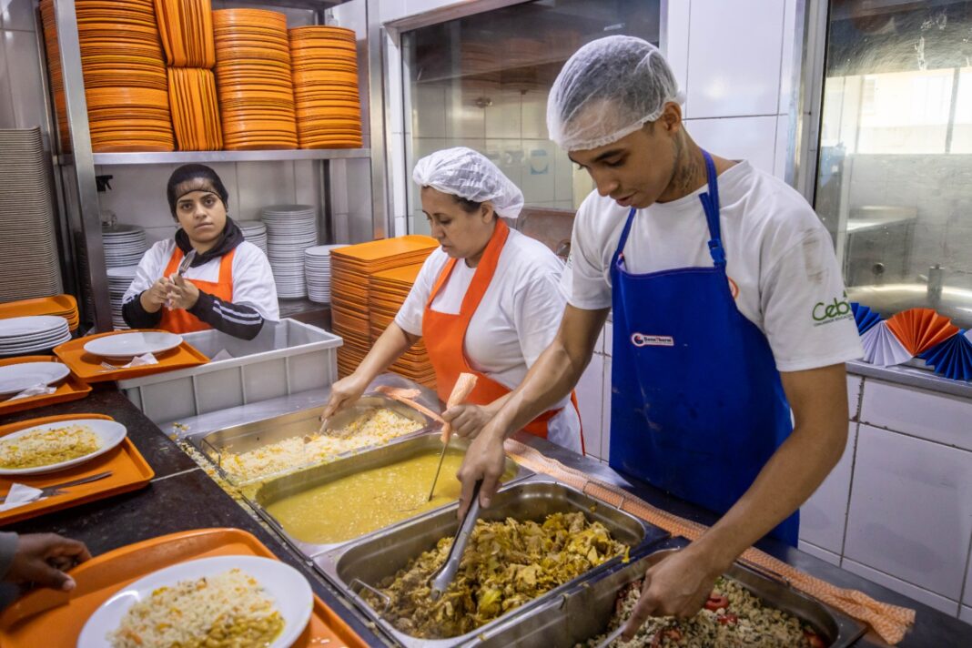 Bom Prato de Itaquá oferece almoço especial de Páscoa nesta quinta 17
