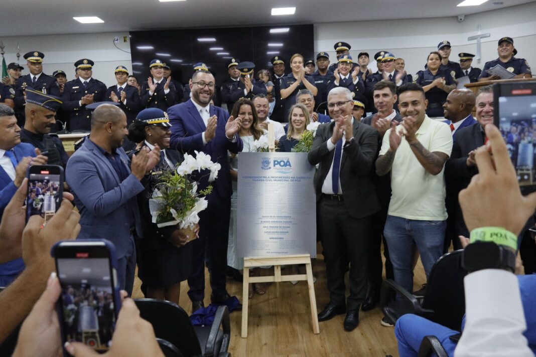 Cerimônia oficializa progressão de carreira de 53 guardas civis municipais de Poá