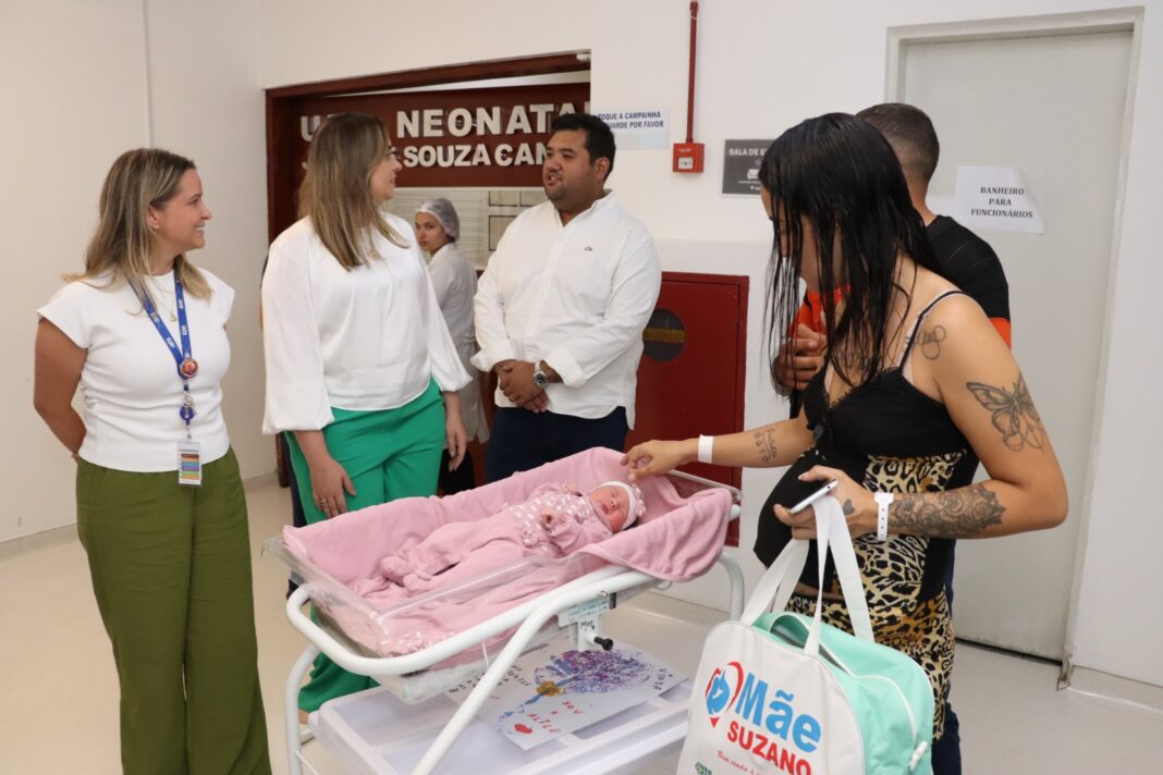 Fundo Social presta apoio em entrega de kits de maternidade para mães suzanenses