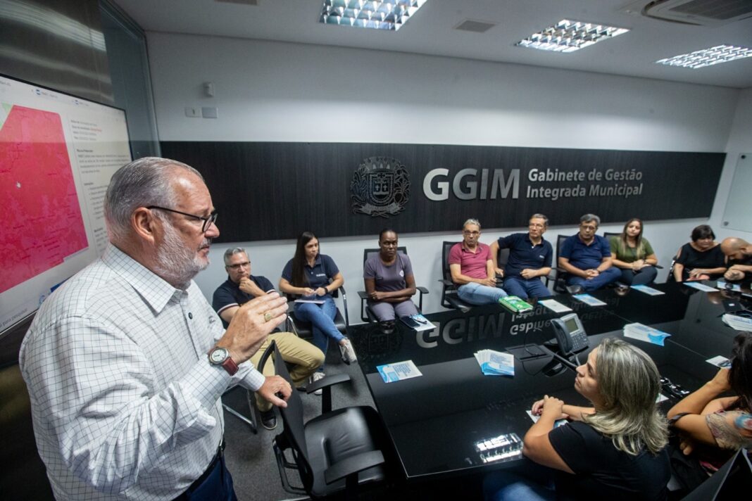 Prefeitura de Guararema realiza reunião do Gabinete de Crise para traçar estratégias relacionadas ao alerta de fortes chuvas
